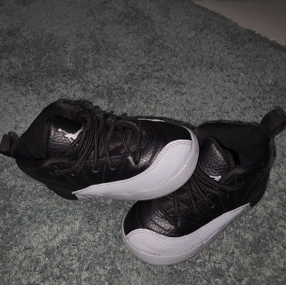Jordan Retro 12 Toddler 8c - Picture 1 of 3